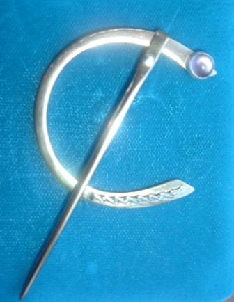 Penannular Brooch